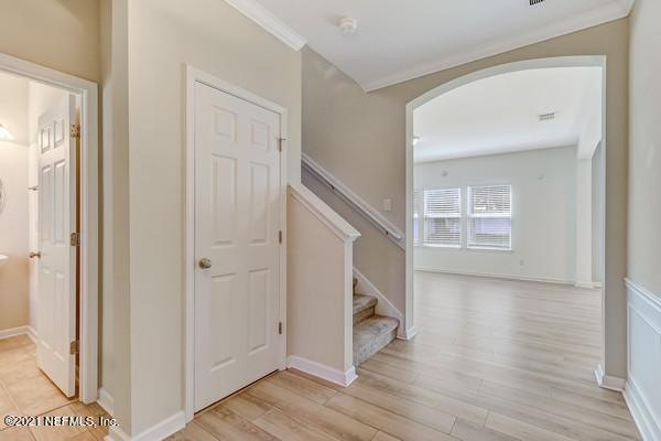 300 Amber Ridge Road Jacksonville, FL 32218 - Photo 3 of 43 Foyer