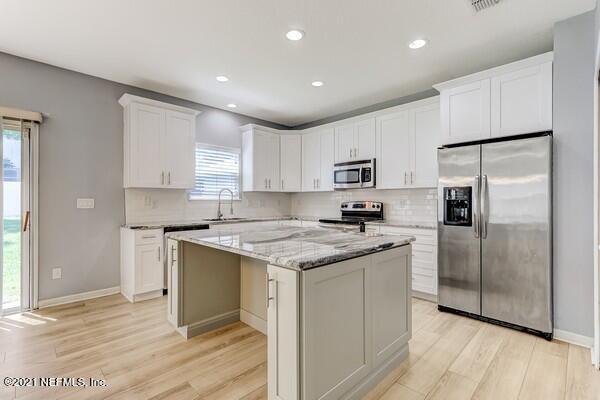 300 Amber Ridge Road Jacksonville, FL 32218 - Photo 6 of 43 Kitchen View 3