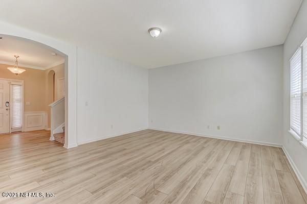 300 Amber Ridge Road Jacksonville, FL 32218 - Photo 10 of 43 Living Room