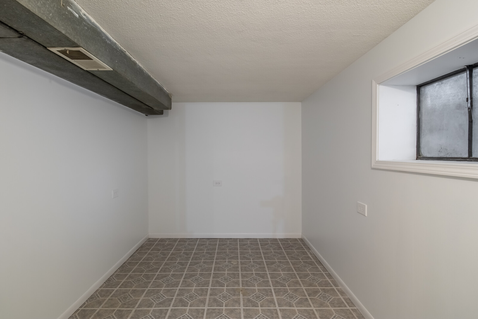 243 Custer Avenue Evanston, IL 60202 - Photo 27 of 31