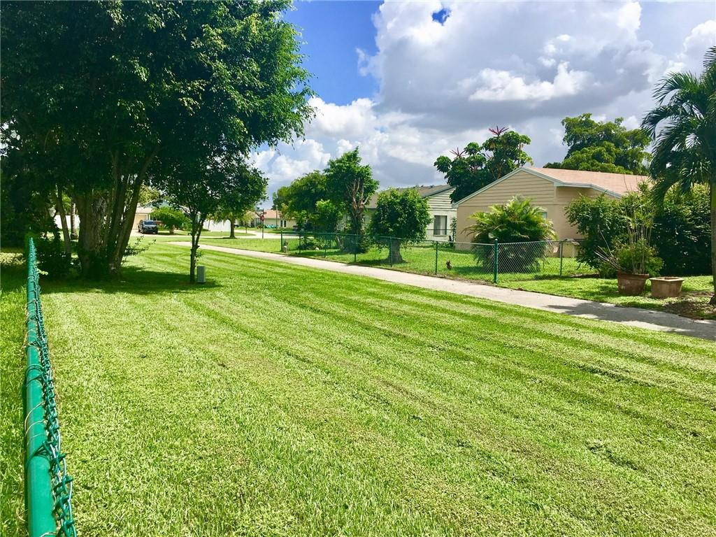 8437 Summer Field Place Boca Raton, FL 33433 - Photo 2 of 30 Photo 2
