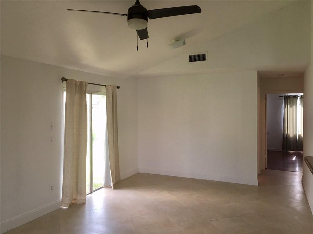 8437 Summer Field Place Boca Raton, FL 33433 - Photo 5 of 30 Photo 5
