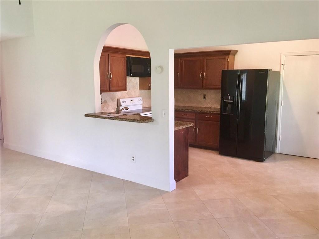 8437 Summer Field Place Boca Raton, FL 33433 - Photo 8 of 30 Photo 8