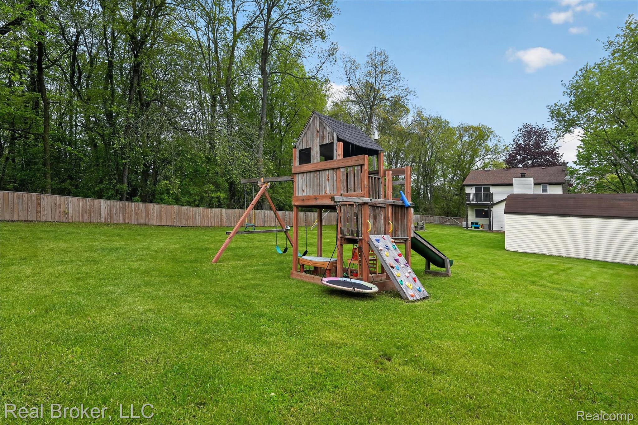 3885 Morgan Road Lake Orion, MI 48359 - Photo 40 of 57 44-3885-Morgan-Rd-Orion-Township-MI-48359-WindowStill.jpg