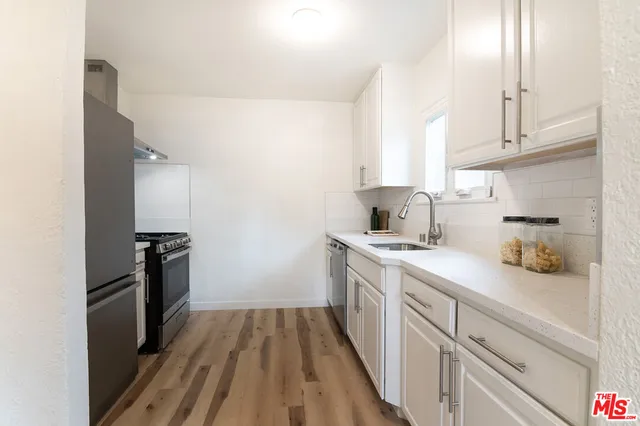 $1,125,000 | 15944 Hart Street, Van Nuys, CA 91406