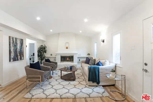$1,125,000 | 15944 Hart Street, Van Nuys, CA 91406