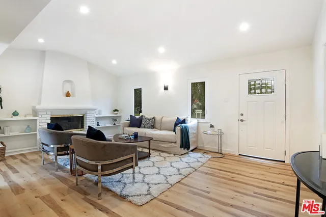 $1,125,000 | 15944 Hart Street, Van Nuys, CA 91406