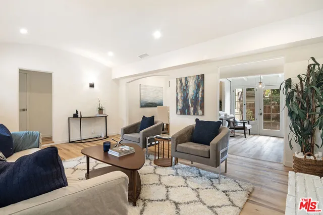 $1,125,000 | 15944 Hart Street, Van Nuys, CA 91406