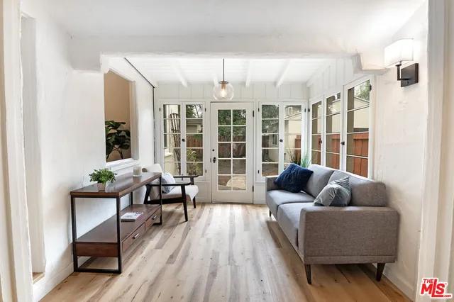 $1,125,000 | 15944 Hart Street, Van Nuys, CA 91406