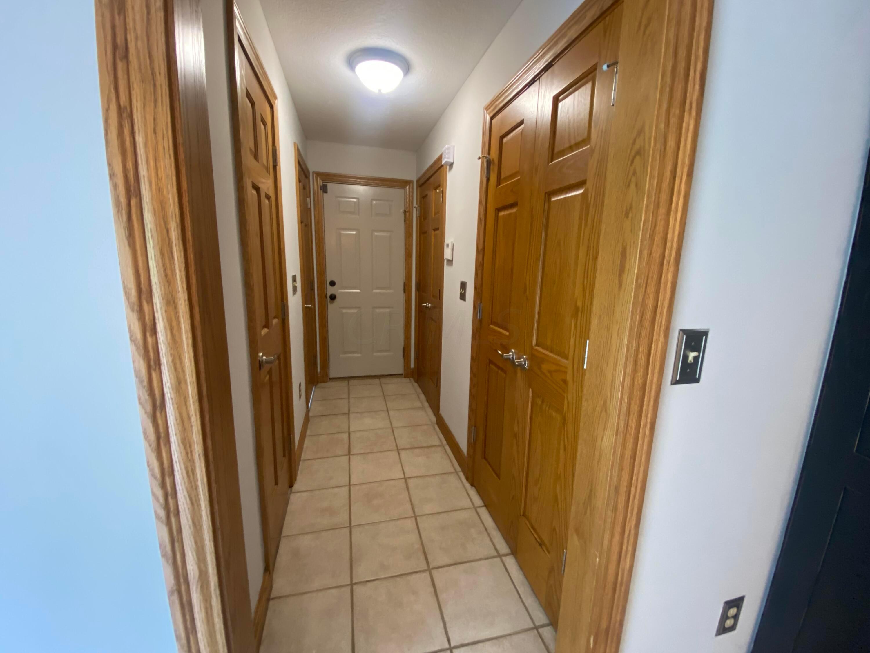 2985 Wheeling Road Northeast Lancaster, OH 43130 - Photo 16 of 24 2985 Wheeling Road NE, Lancaster, OH 17