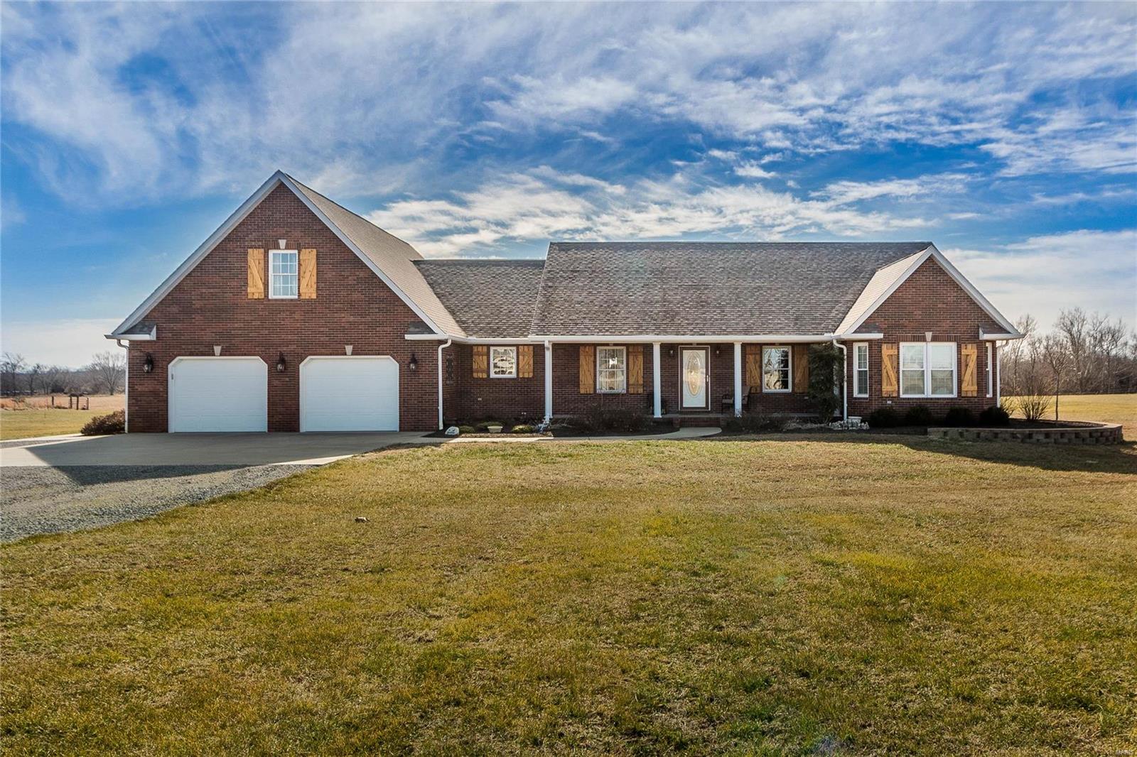 15043 Sulphur Springs Road Creal Springs, IL 62922 - Photo 1 of 45 Gallery Image 1