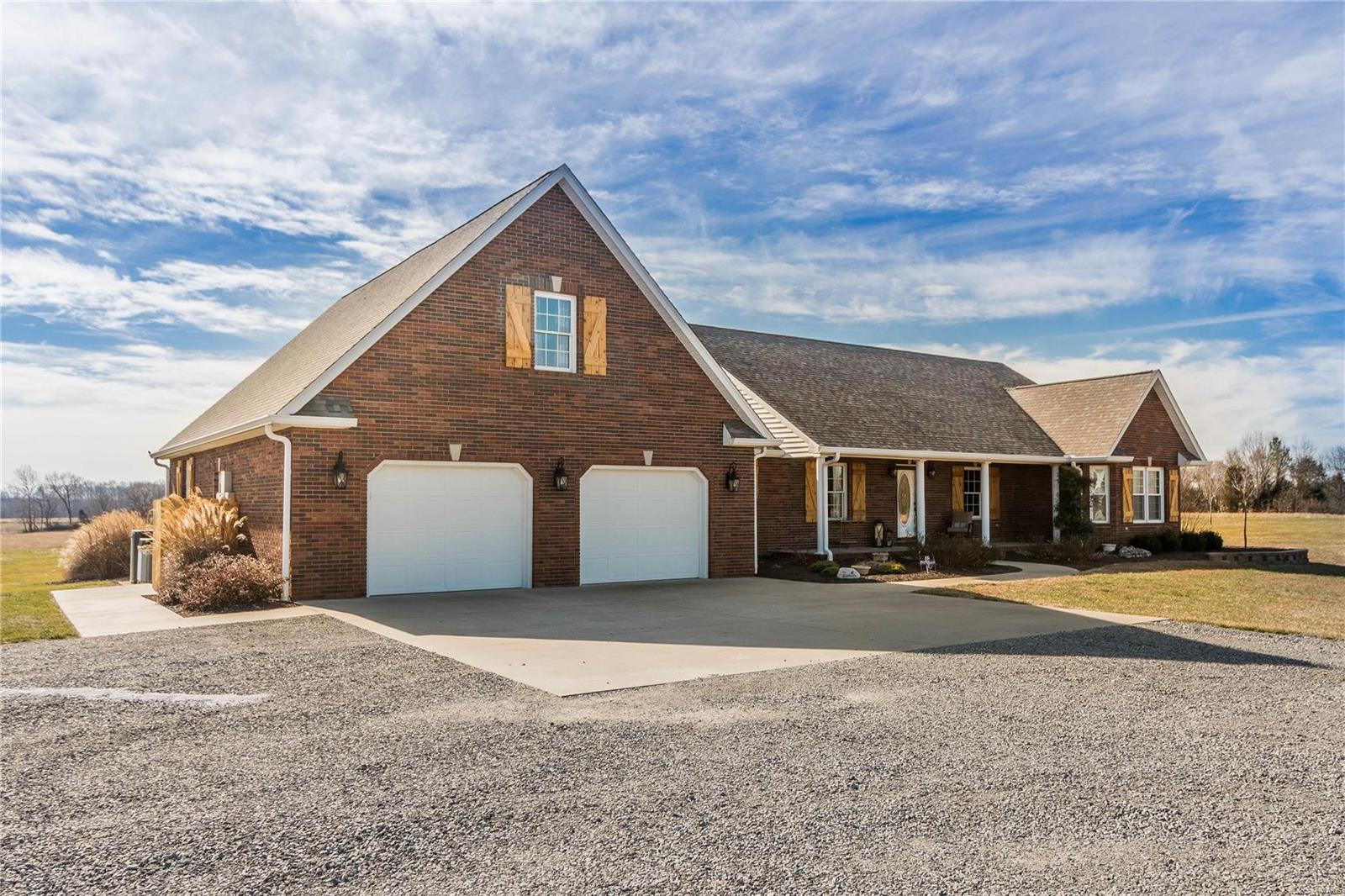 15043 Sulphur Springs Road Creal Springs, IL 62922 - Photo 3 of 45 Gallery Image 3