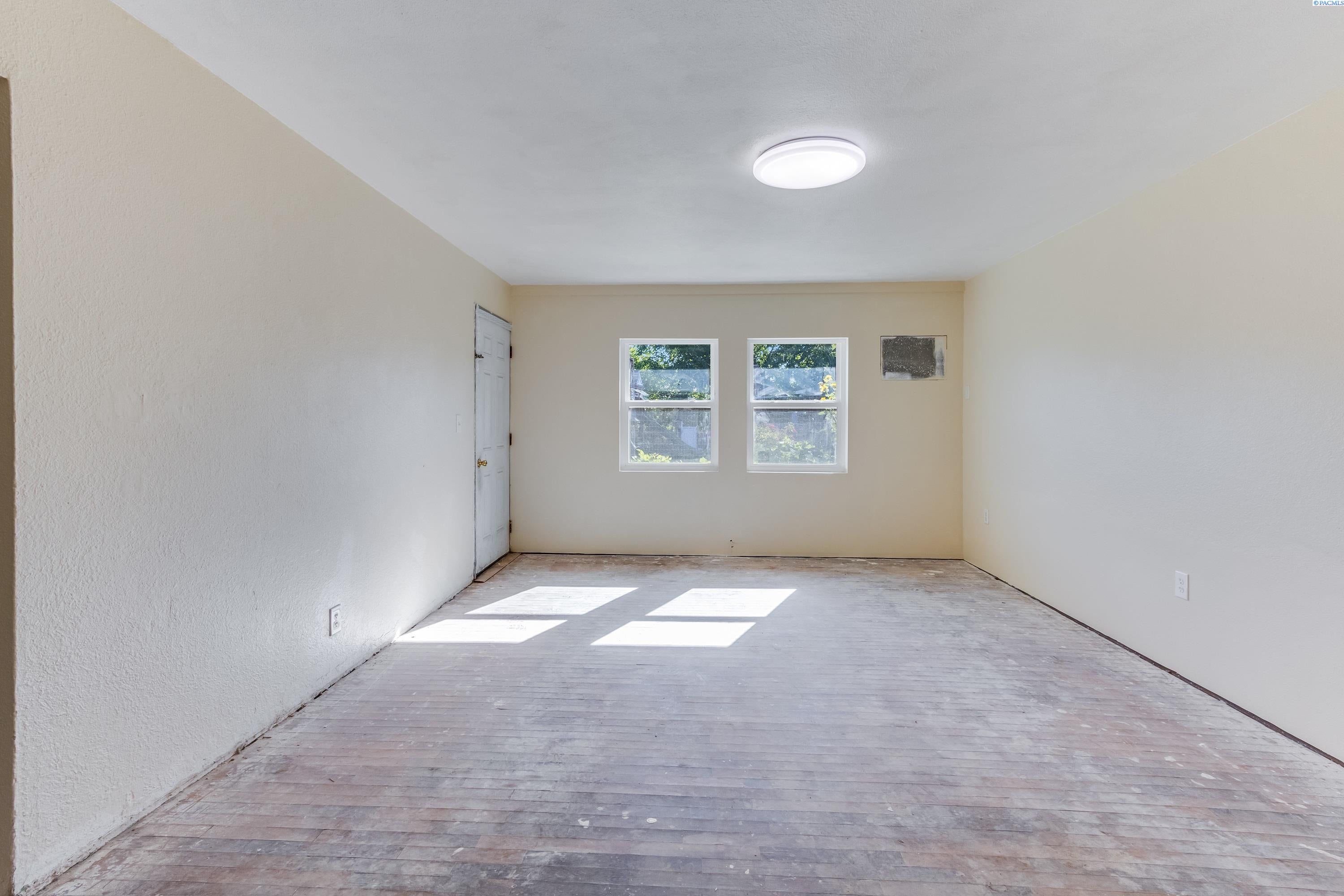 605 East 3rd Street Grandview, WA 98930 - Photo 22 of 42 Gallery Image 22