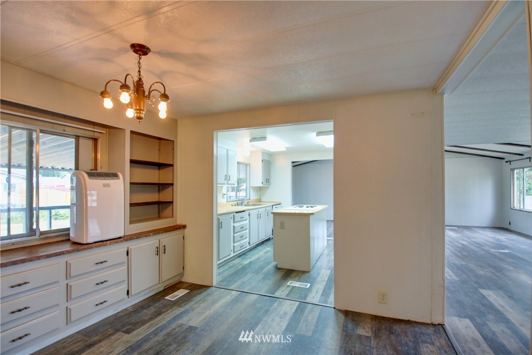 23095 East Jones Road Sedro-Woolley, WA 98284 - Photo 12 of 34 Gallery Image 12