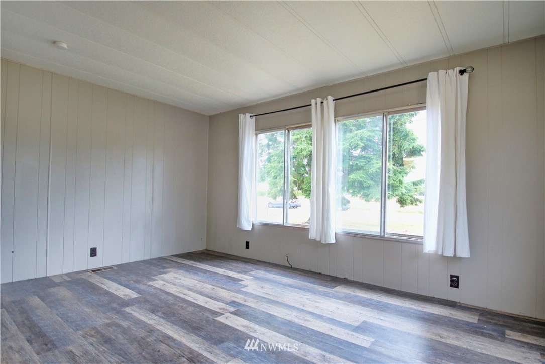 23095 East Jones Road Sedro-Woolley, WA 98284 - Photo 15 of 34 Gallery Image 15