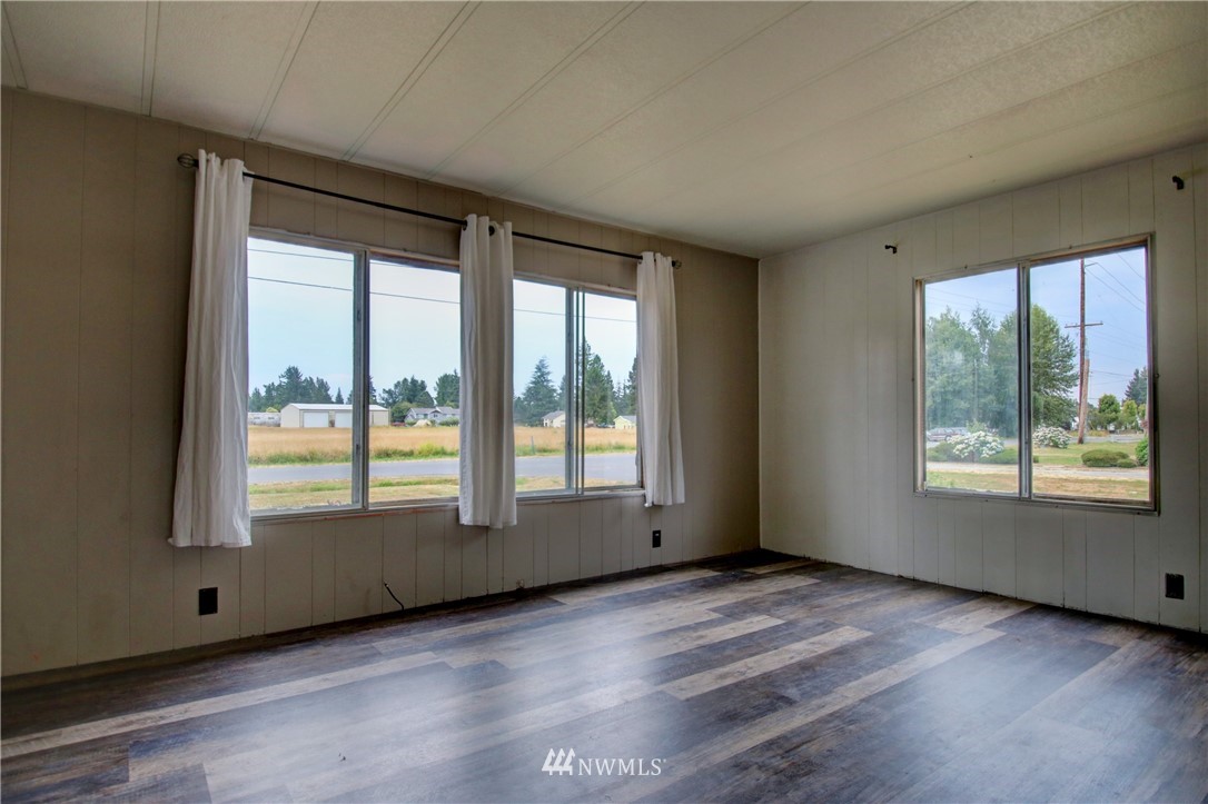 23095 East Jones Road Sedro-Woolley, WA 98284 - Photo 16 of 34 Gallery Image 16