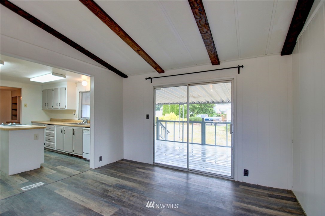 23095 East Jones Road Sedro-Woolley, WA 98284 - Photo 7 of 34 Gallery Image 7