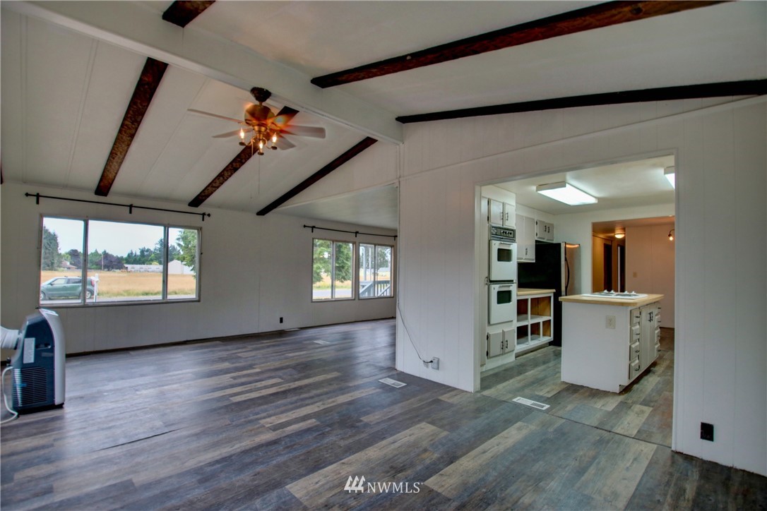 23095 East Jones Road Sedro-Woolley, WA 98284 - Photo 9 of 34 Gallery Image 9