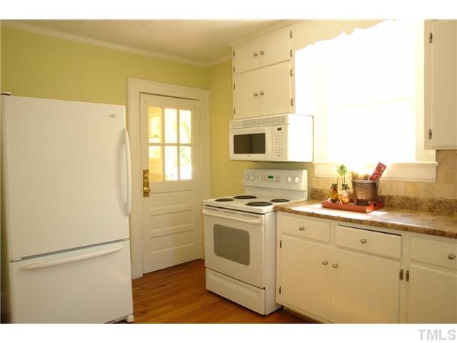 2913 Chapel Hill Road Durham, NC 27707 - Photo 13 of 25 Gallery Image 13