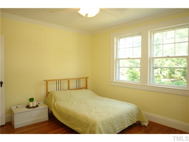 2913 Chapel Hill Road Durham, NC 27707 - Photo 16 of 25 Gallery Image 16