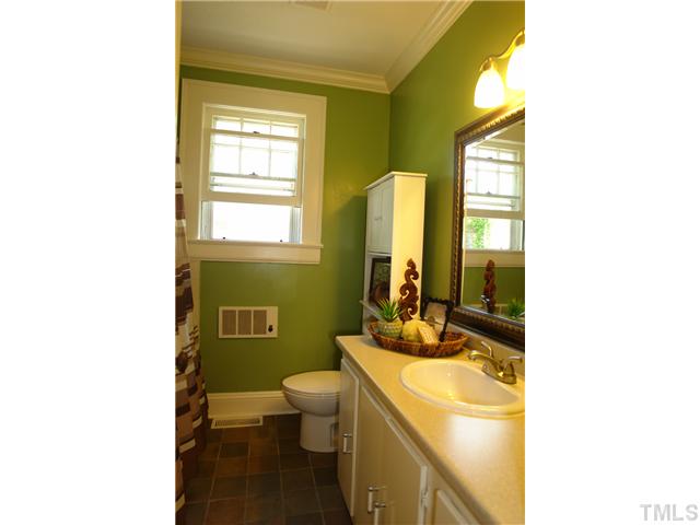 2913 Chapel Hill Road Durham, NC 27707 - Photo 19 of 25 Gallery Image 19