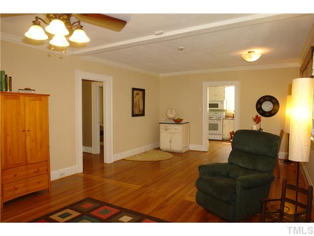 2913 Chapel Hill Road Durham, NC 27707 - Photo 5 of 25 Gallery Image 5