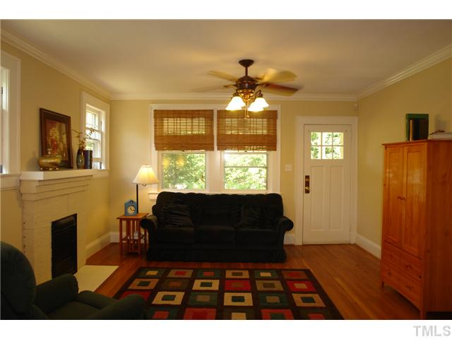 2913 Chapel Hill Road Durham, NC 27707 - Photo 7 of 25 Gallery Image 7