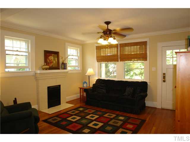 2913 Chapel Hill Road Durham, NC 27707 - Photo 8 of 25 Gallery Image 8