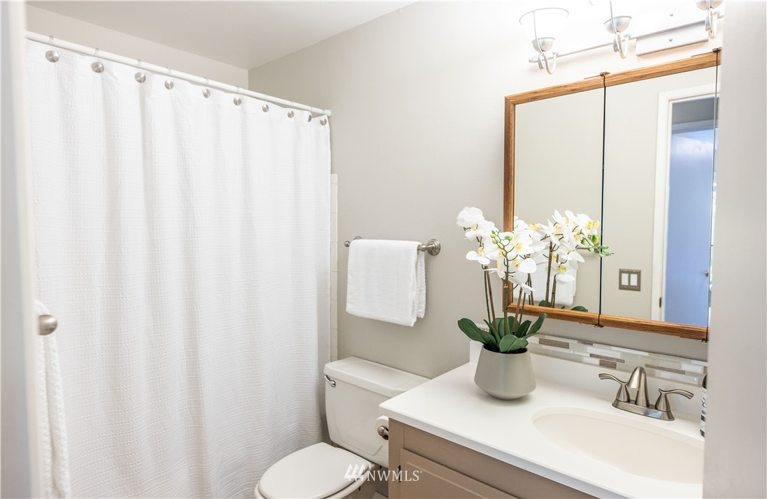 18609 126th Place Southeast Renton, WA 98058 - Photo 14 of 37 Gallery Image 14