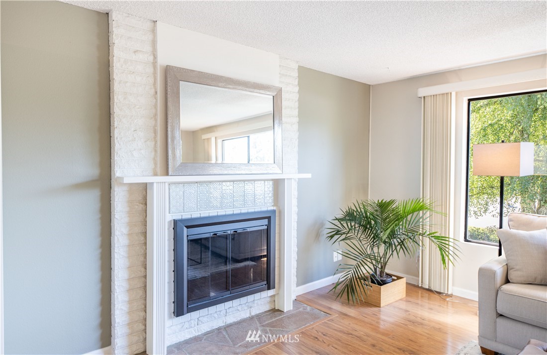18609 126th Place Southeast Renton, WA 98058 - Photo 4 of 37 Gallery Image 4