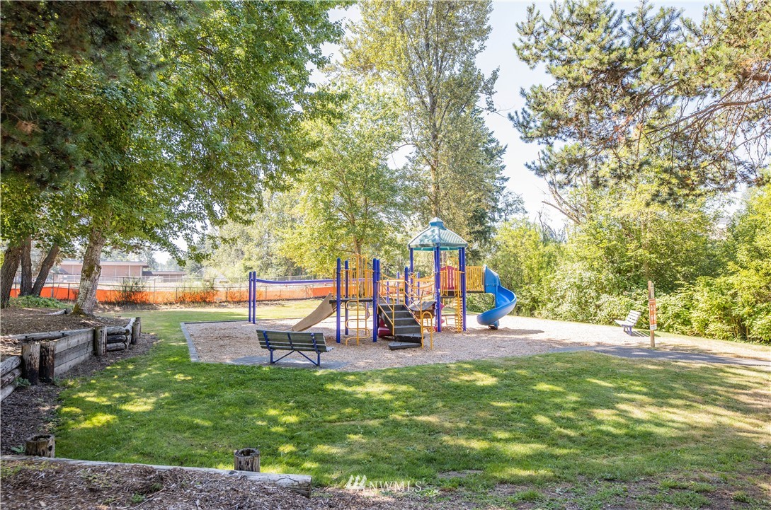 18609 126th Place Southeast Renton, WA 98058 - Photo 36 of 37 Gallery Image 36
