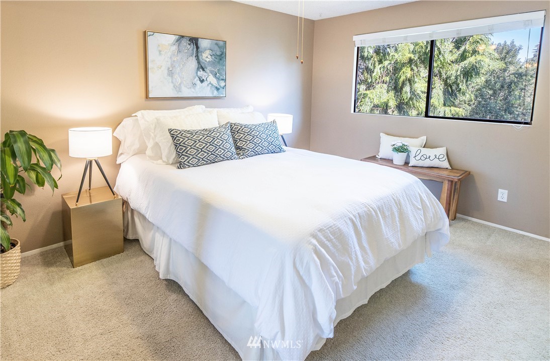 18609 126th Place Southeast Renton, WA 98058 - Photo 10 of 37 Gallery Image 10