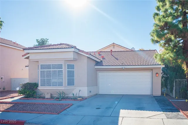 $390,000 | 2177 Hearts Club Drive, Henderson, NV 89074