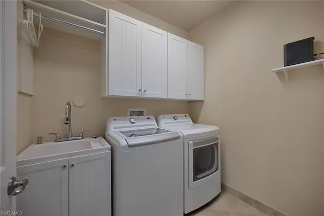 $969,000 | 6610 Monterey Point, Naples, FL 34105