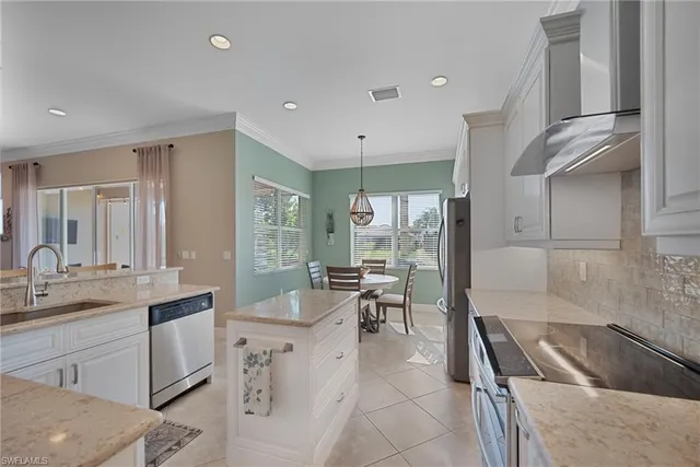 $969,000 | 6610 Monterey Point, Naples, FL 34105
