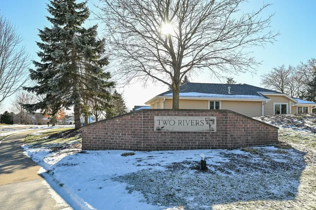 $599,000 | 503 Eastern Trail, Mukwonago, WI 53149