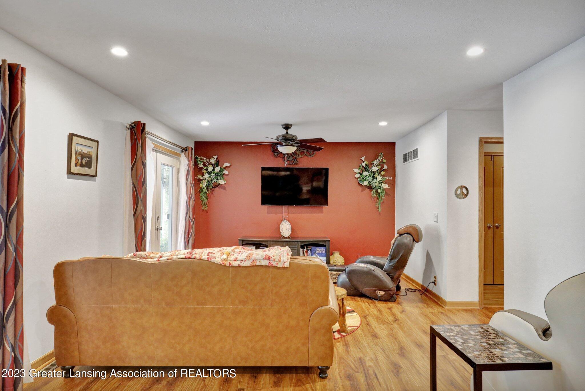 2233 Holt Road Williamston, MI 48895 - Photo 12 of 57 18-web-or-mls-Open Ended Media-17