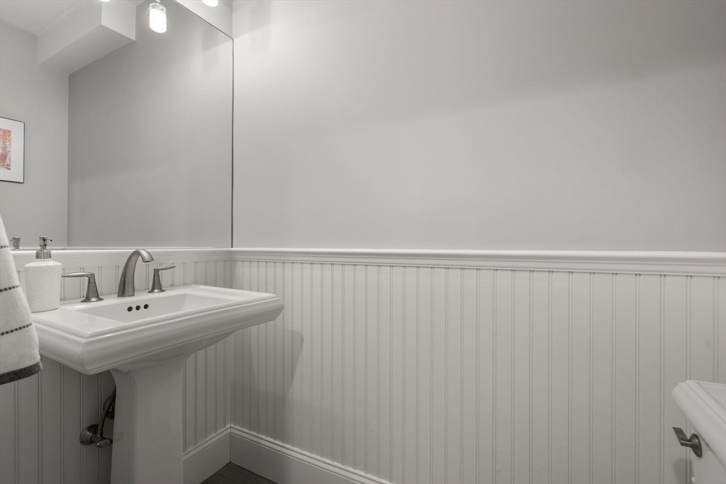 9 Bellevue Road, Unit 9 Natick, MA 01760 - Photo 13 of 39