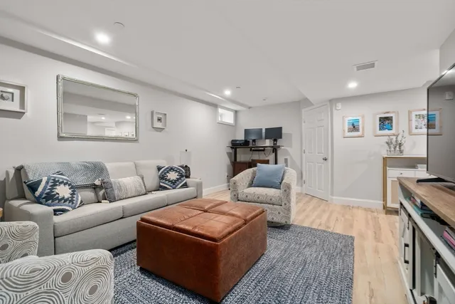 $1,149,000 | 9 Bellevue Road, Unit 9, Natick, MA 01760