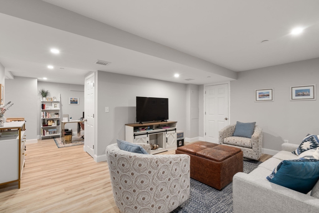 9 Bellevue Road, Unit 9 Natick, MA 01760 - Photo 29 of 39