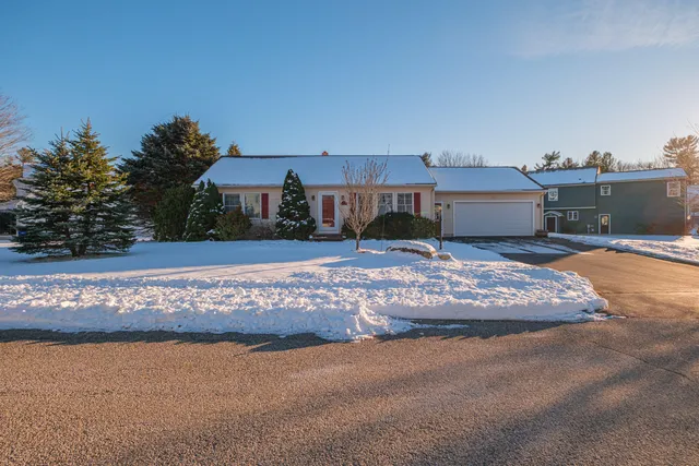 $599,000 | 21 Blueberry Drive, South Portland, ME 04106