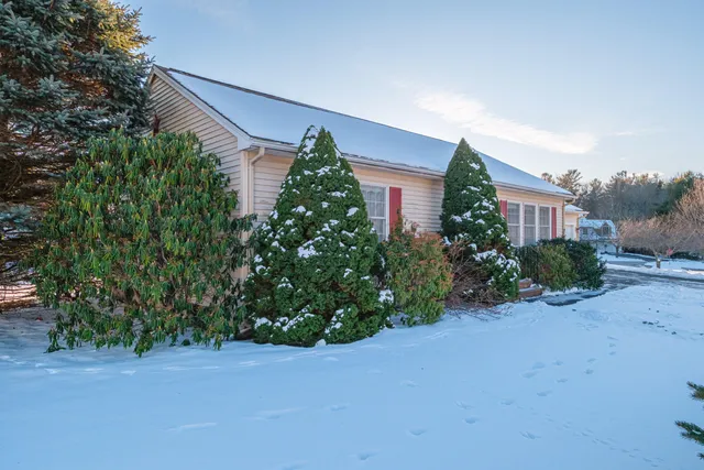 $599,000 | 21 Blueberry Drive, South Portland, ME 04106