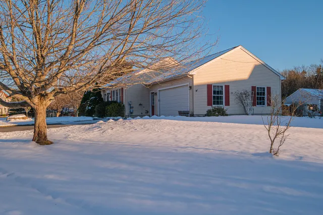 $599,000 | 21 Blueberry Drive, South Portland, ME 04106