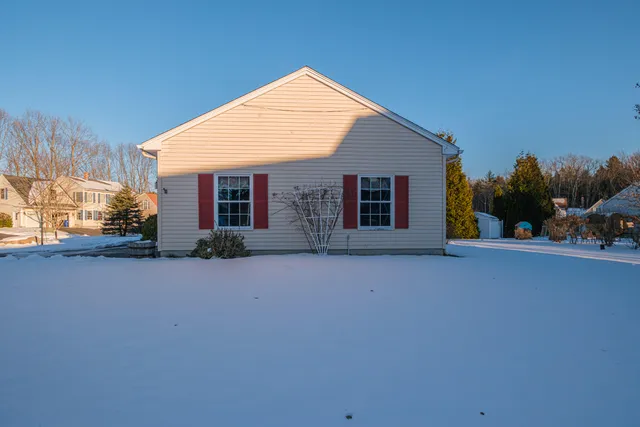 $599,000 | 21 Blueberry Drive, South Portland, ME 04106
