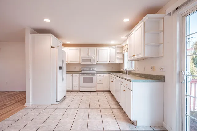 $599,000 | 21 Blueberry Drive, South Portland, ME 04106