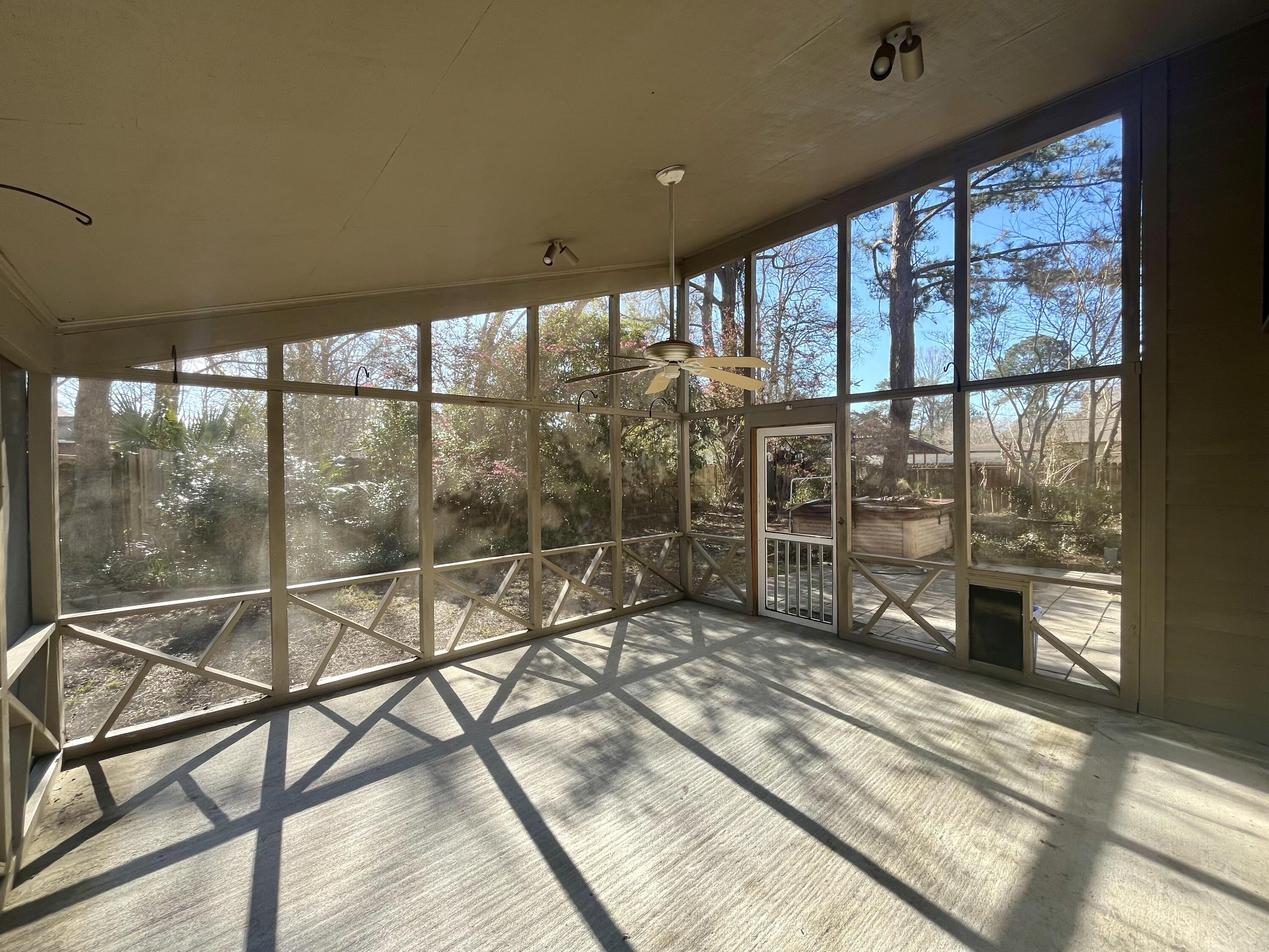 2309 Fidling Road Charleston, SC 29414 - Photo 2 of 20 2309Fidling_ScreenedPorch1