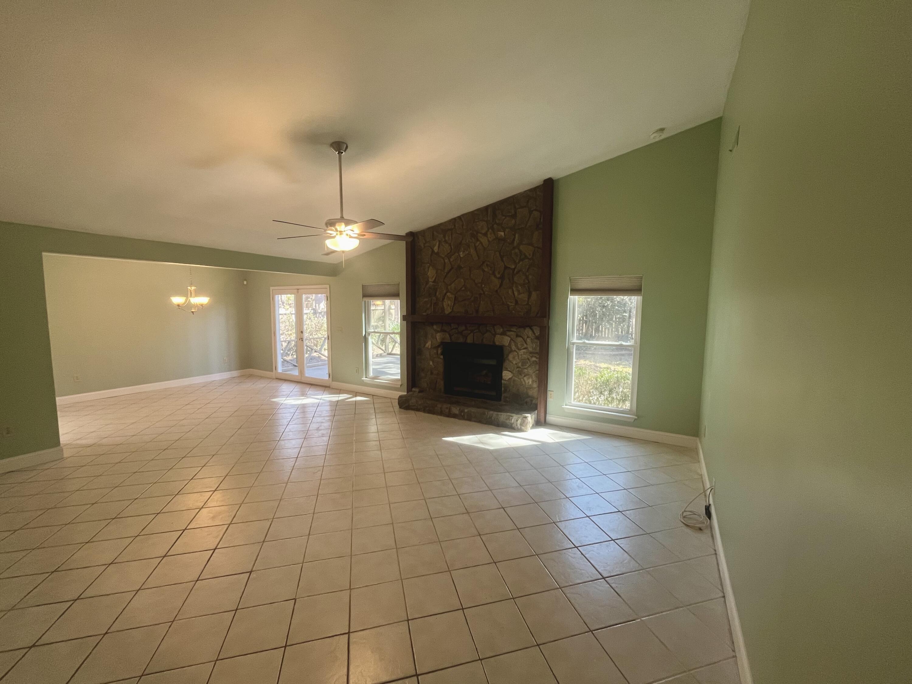 2309 Fidling Road Charleston, SC 29414 - Photo 10 of 20 LivingRoom2