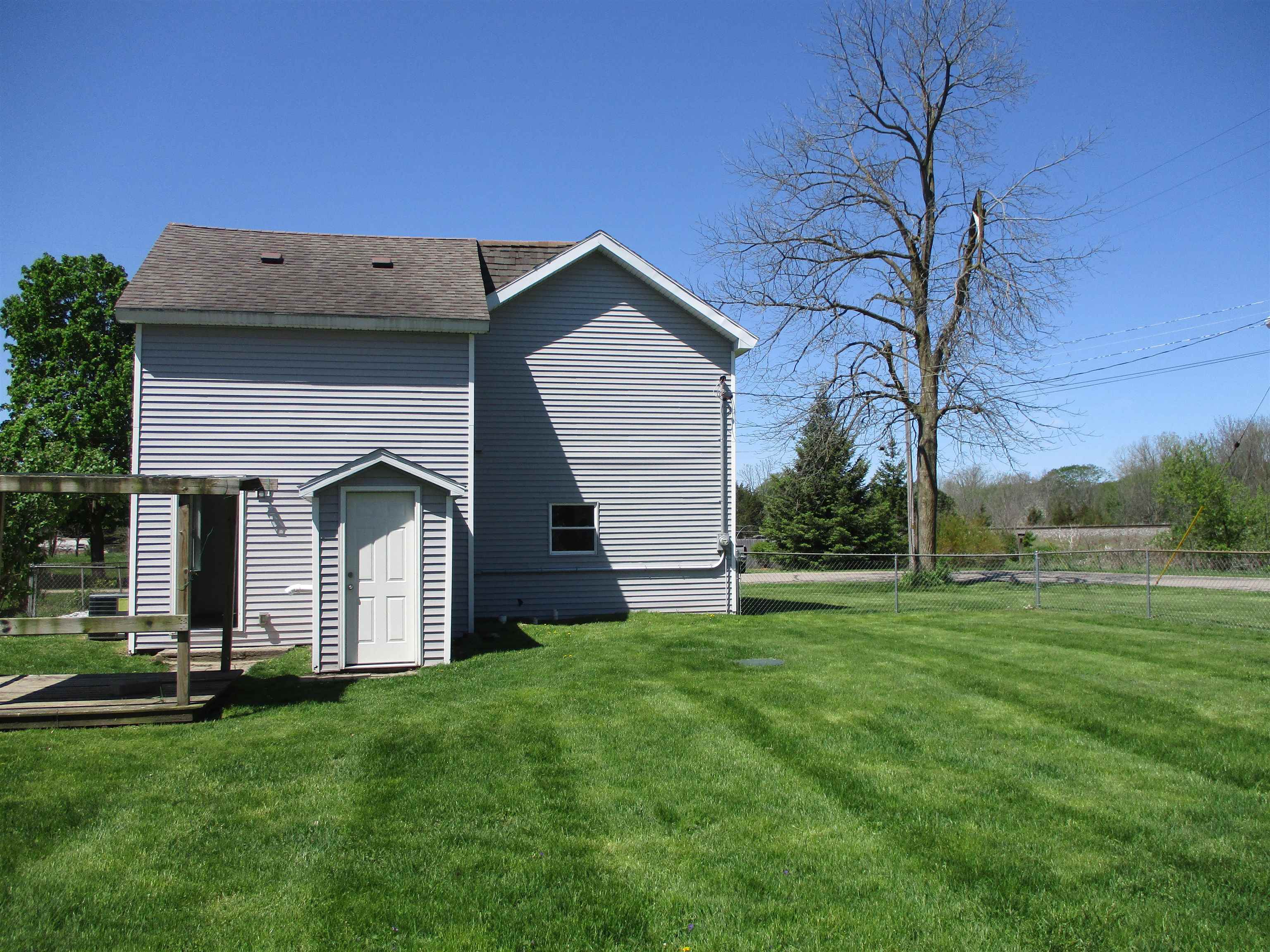 205 High Street Bancroft, MI 48414 - Photo 41 of 50 50140819-b39d330d-216f-40c3-9918-9a40e2f696f6.JPG