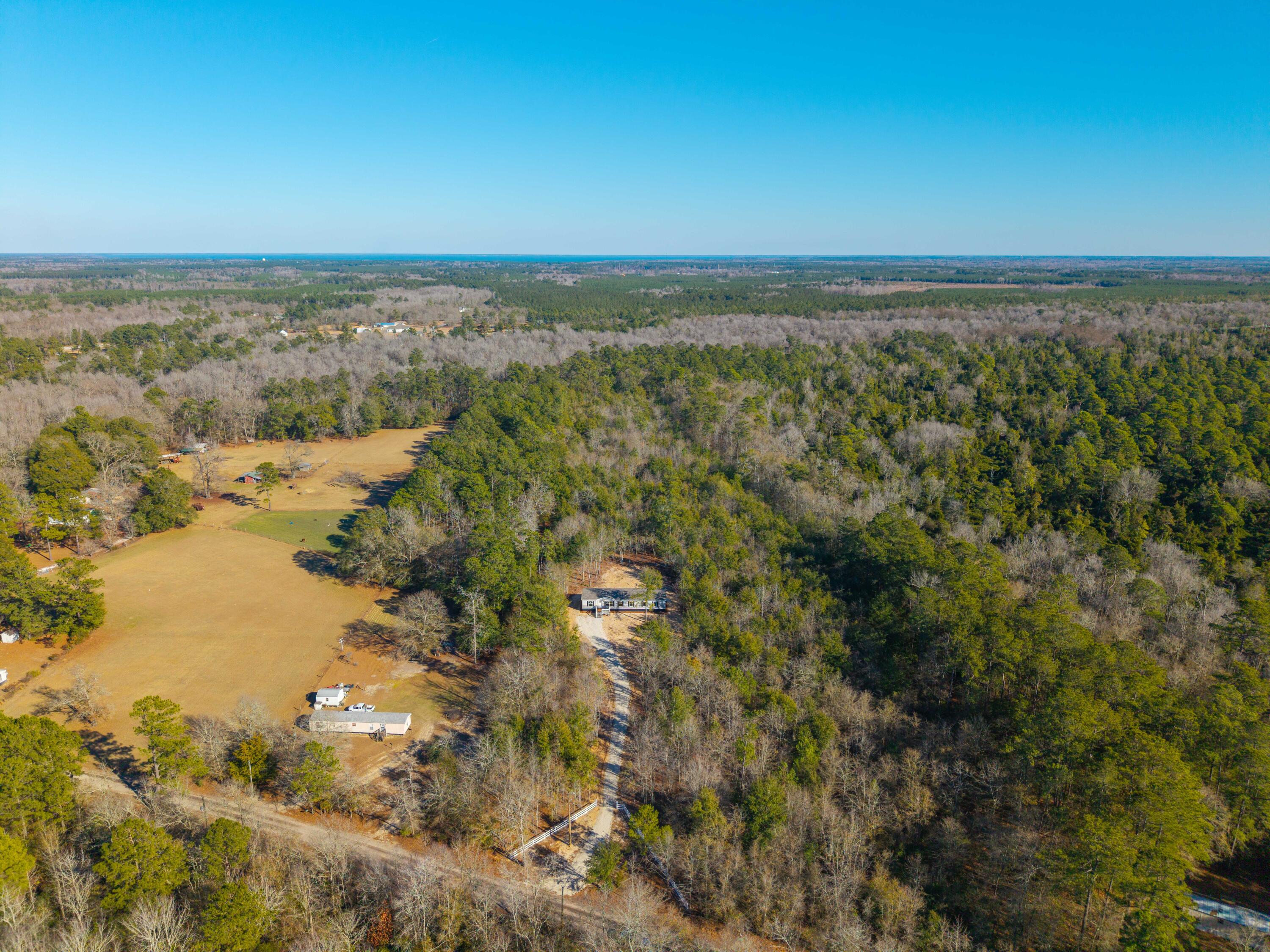 818 Pigeon Bay Road Cross, SC 29436 - Photo 36 of 42 DJI_20250116144531_0172_D