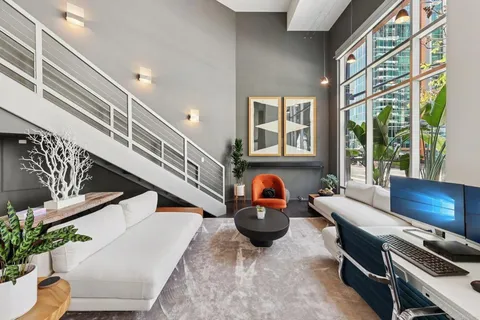 $825,000 | 350 West Ash Street, Unit 102, San Diego, CA 92101